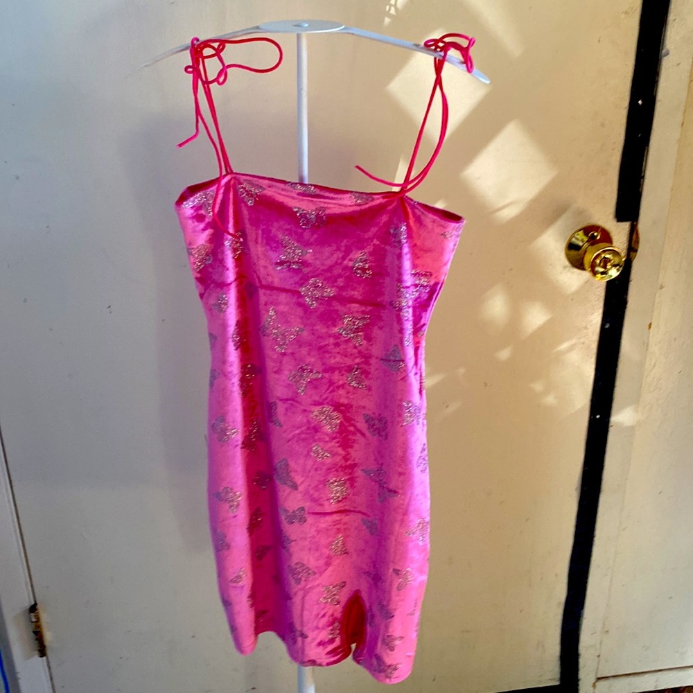 Pink medium spaghetti too silver butterfly’s